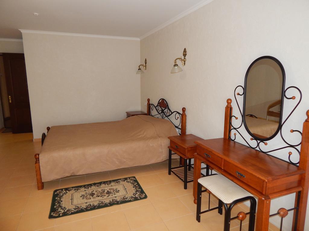 Delfin Hotell Koblevo Rom bilde