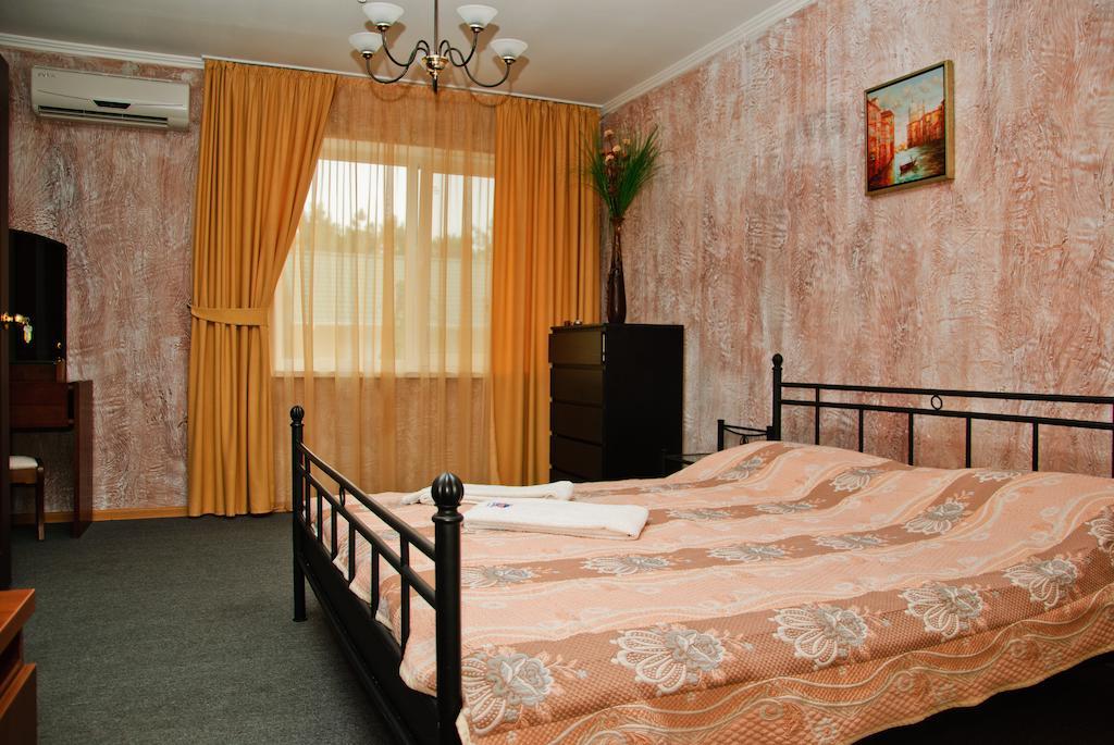 Delfin Hotell Koblevo Rom bilde